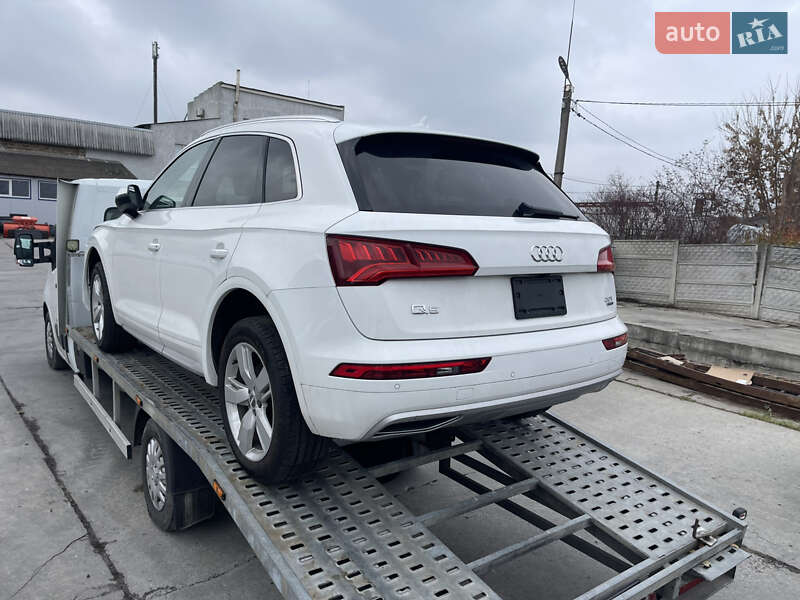 Позашляховик / Кросовер Audi Q5 2019 в Рівному