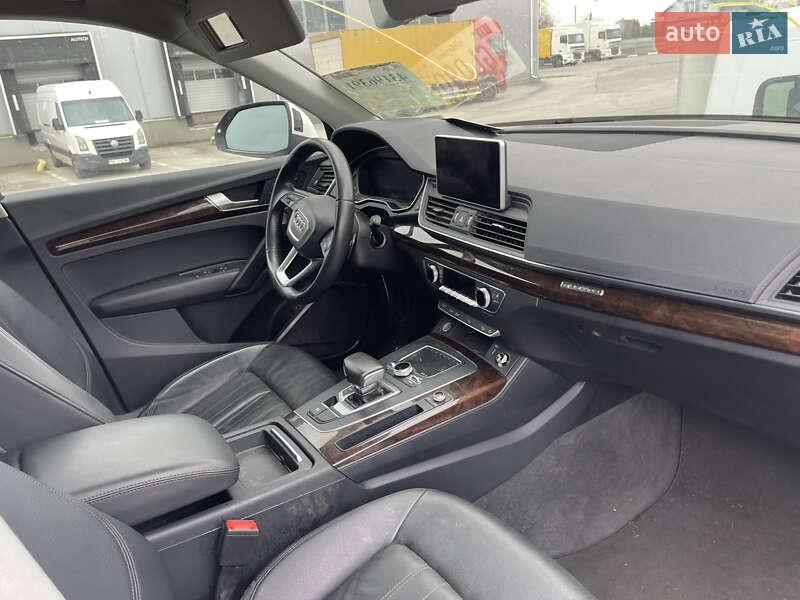 Позашляховик / Кросовер Audi Q5 2019 в Рівному