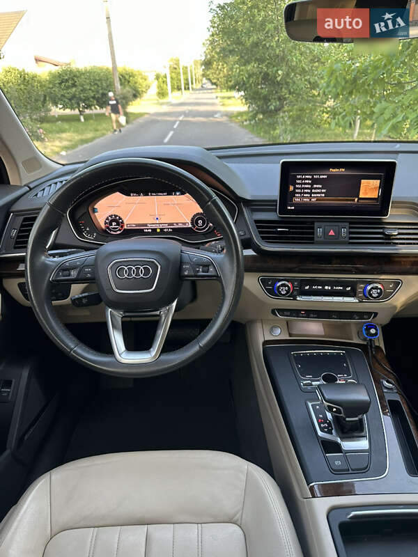 Внедорожник / Кроссовер Audi Q5 2017 в Черкассах