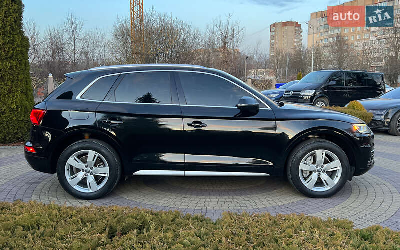 Внедорожник / Кроссовер Audi Q5 2017 в Львове