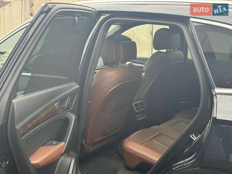 Позашляховик / Кросовер Audi Q5 2017 в Запоріжжі