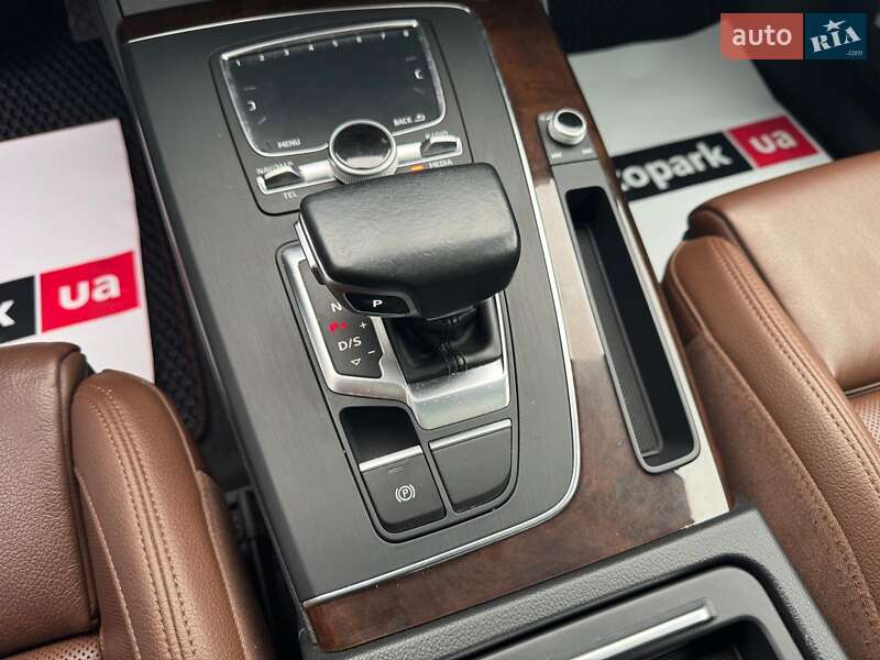 Позашляховик / Кросовер Audi Q5 2017 в Запоріжжі