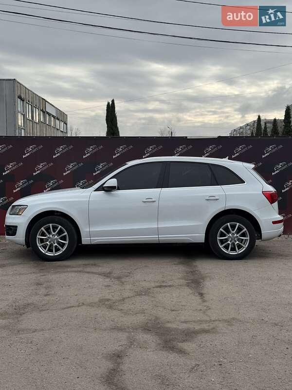Внедорожник / Кроссовер Audi Q5 2011 в Сумах