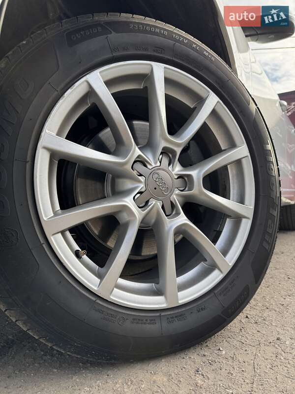 Внедорожник / Кроссовер Audi Q5 2011 в Сумах
