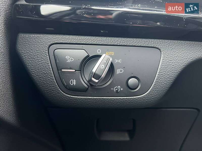 Позашляховик / Кросовер Audi Q5 2019 в Києві