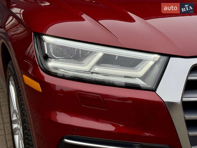 Внедорожник / Кроссовер Audi Q5 2018 в Ровно