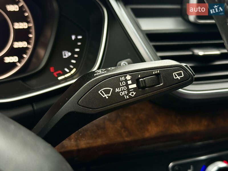 Внедорожник / Кроссовер Audi Q5 2018 в Ровно