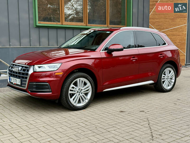 Внедорожник / Кроссовер Audi Q5 2018 в Ровно