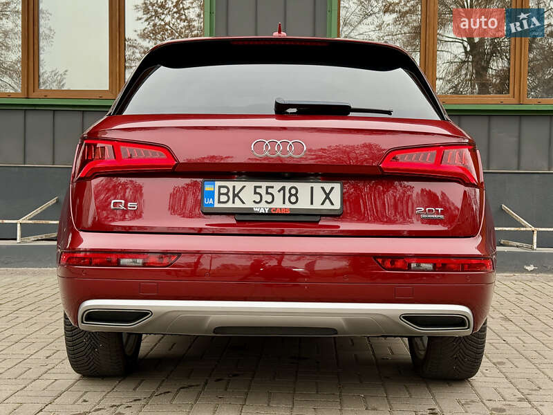 Внедорожник / Кроссовер Audi Q5 2018 в Ровно