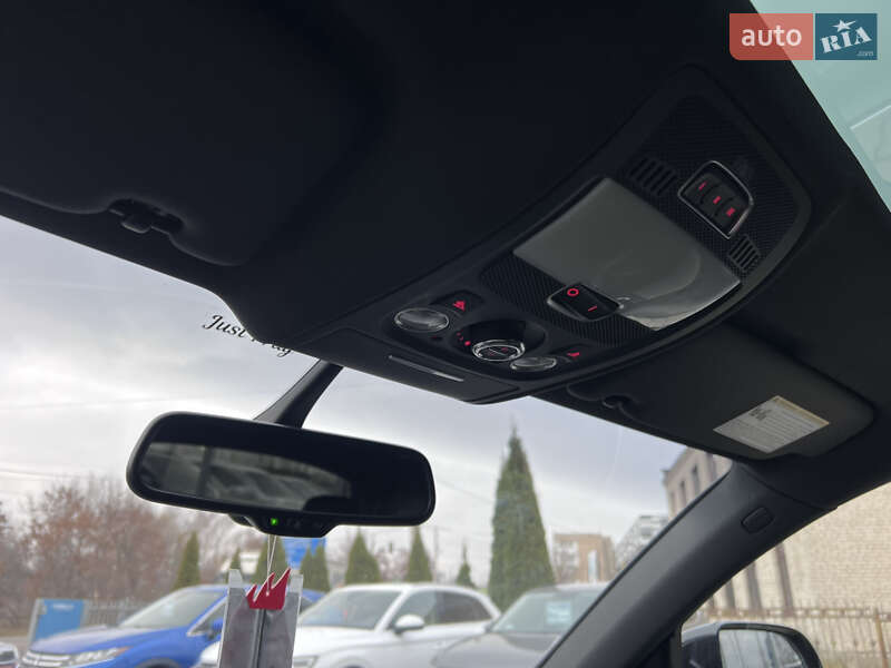 Внедорожник / Кроссовер Audi Q5 2017 в Нововолынске