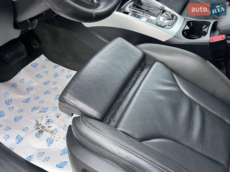 Внедорожник / Кроссовер Audi Q5 2017 в Нововолынске