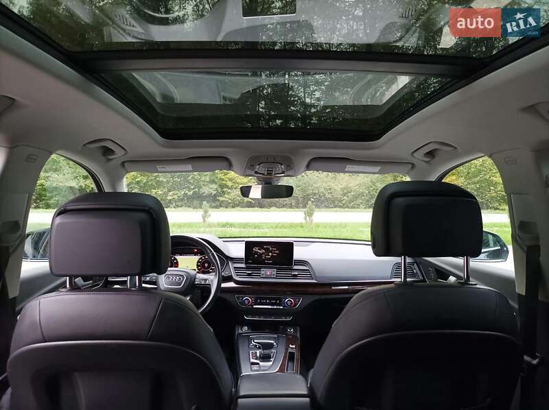 Внедорожник / Кроссовер Audi Q5 2018 в Киеве