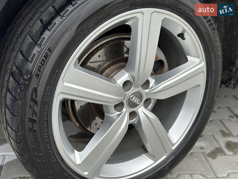 Внедорожник / Кроссовер Audi Q5 2015 в Дубно