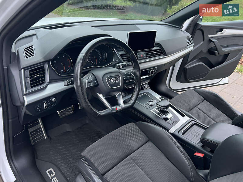 Позашляховик / Кросовер Audi Q5 2017 в Вінниці