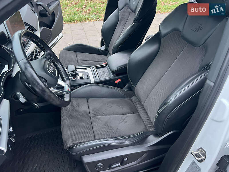 Позашляховик / Кросовер Audi Q5 2017 в Вінниці