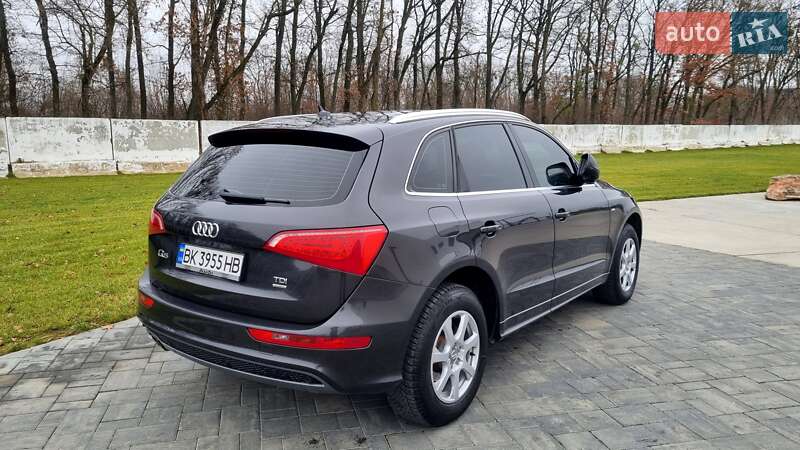 Внедорожник / Кроссовер Audi Q5 2012 в Луцке