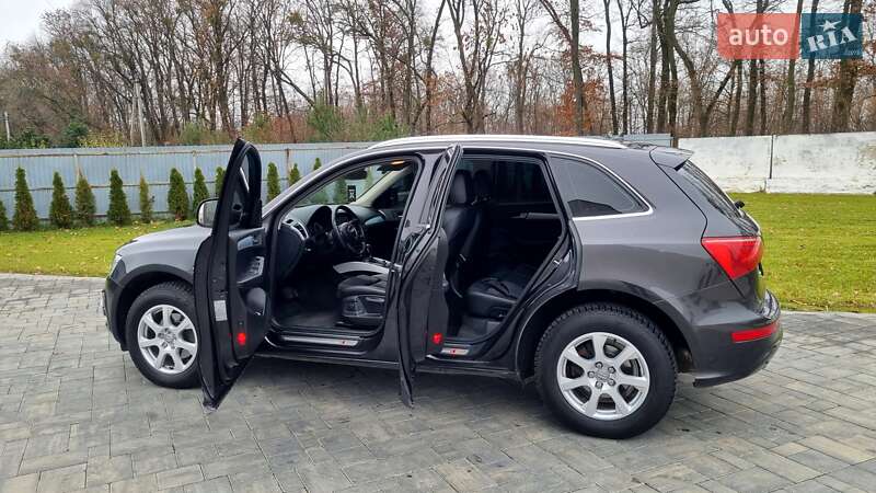 Внедорожник / Кроссовер Audi Q5 2012 в Луцке
