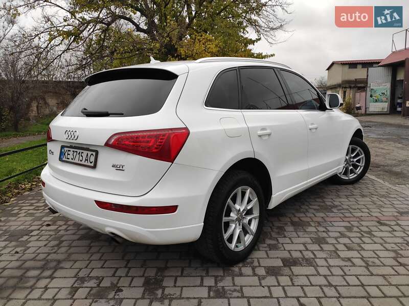 Позашляховик / Кросовер Audi Q5 2011 в Кривому Розі