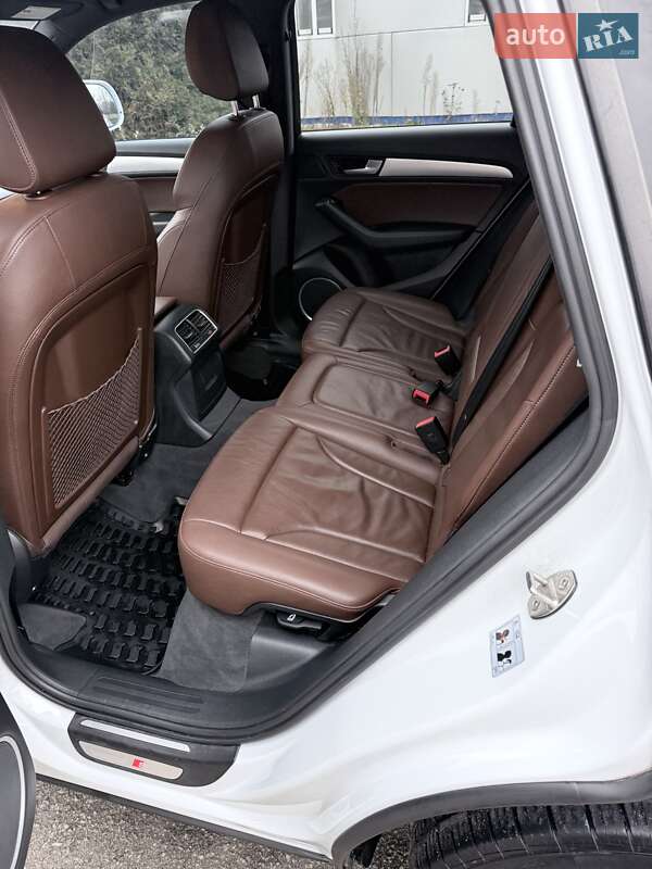 Внедорожник / Кроссовер Audi Q5 2016 в Тернополе