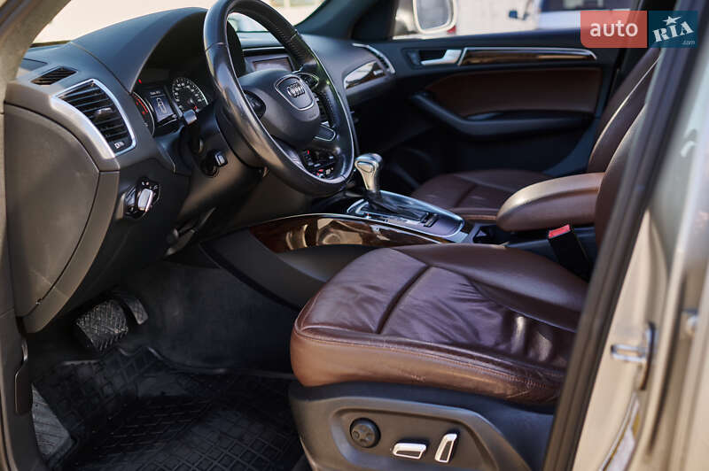 Внедорожник / Кроссовер Audi Q5 2013 в Ровно
