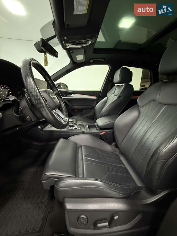 Позашляховик / Кросовер Audi Q5 2017 в Одесі