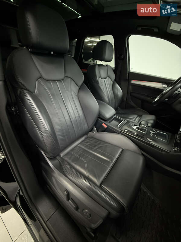 Позашляховик / Кросовер Audi Q5 2017 в Одесі