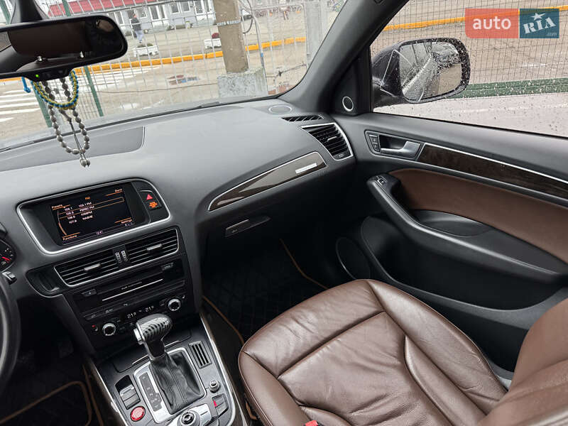 Внедорожник / Кроссовер Audi Q5 2014 в Киеве