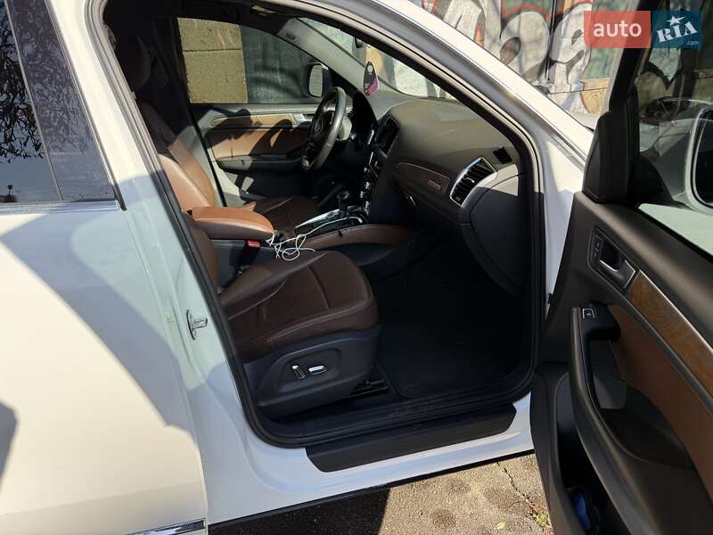 Внедорожник / Кроссовер Audi Q5 2013 в Одессе