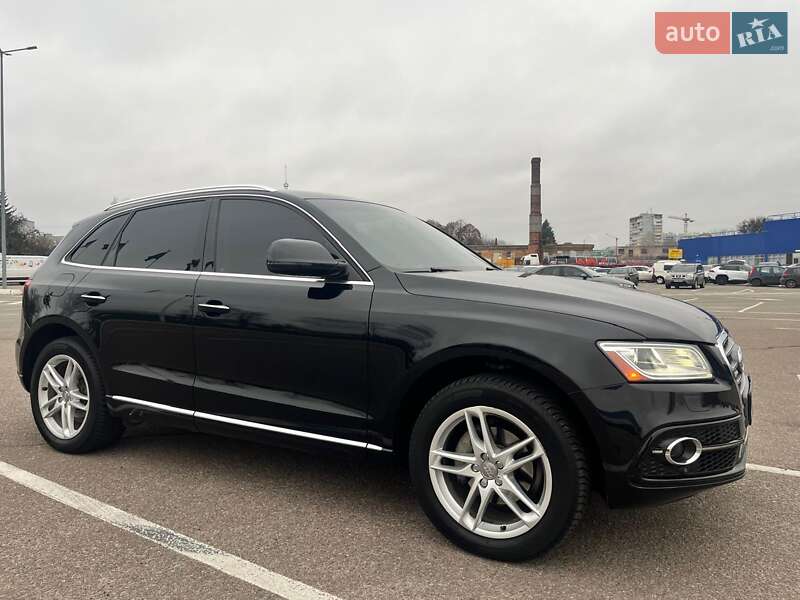 Позашляховик / Кросовер Audi Q5 2015 в Житомирі