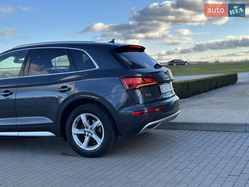 Внедорожник / Кроссовер Audi Q5 2020 в Львове