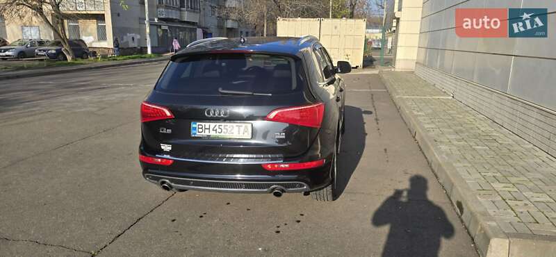 Внедорожник / Кроссовер Audi Q5 2011 в Одессе