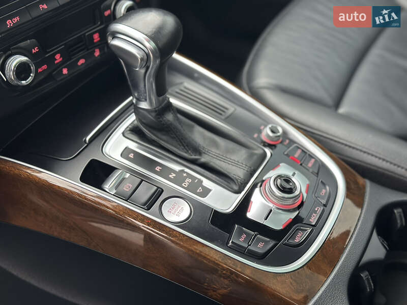 Внедорожник / Кроссовер Audi Q5 2015 в Дубно