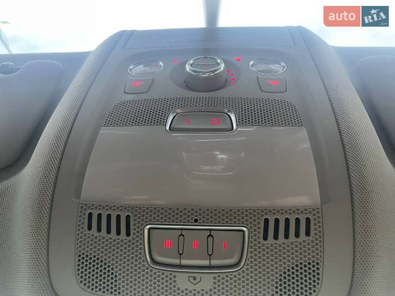 Позашляховик / Кросовер Audi Q5 2015 в Львові