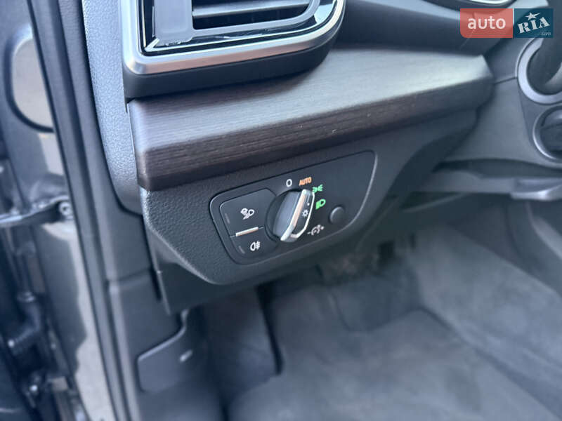 Позашляховик / Кросовер Audi Q5 2022 в Києві