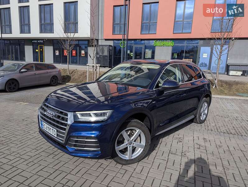 Позашляховик / Кросовер Audi Q5 2017 в Львові