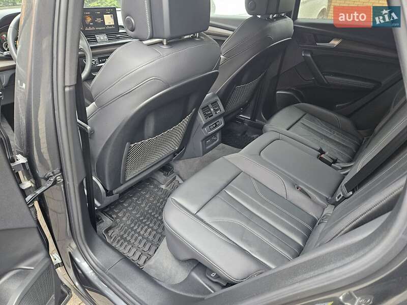 Внедорожник / Кроссовер Audi Q5 2024 в Виннице