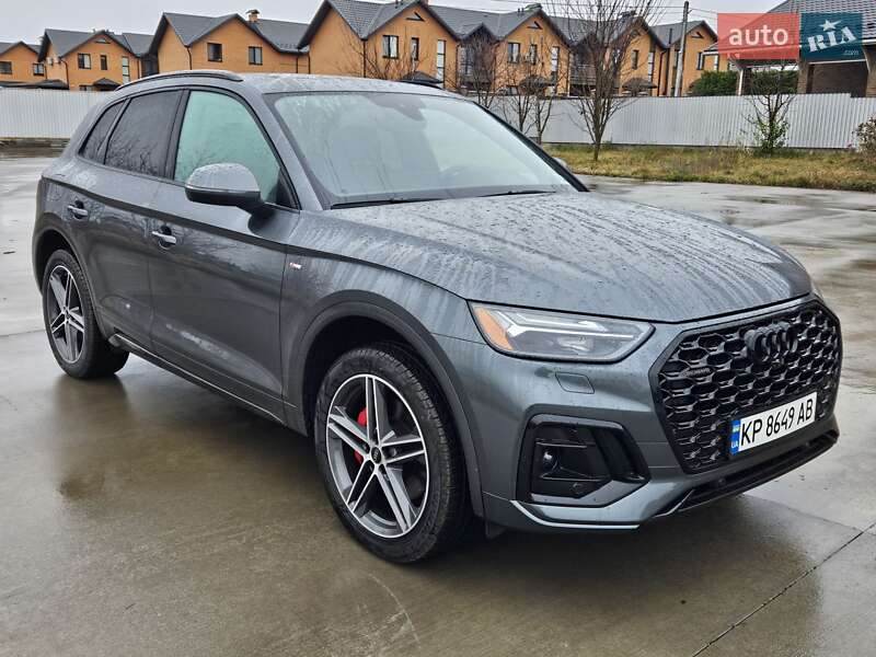 Внедорожник / Кроссовер Audi Q5 2024 в Виннице