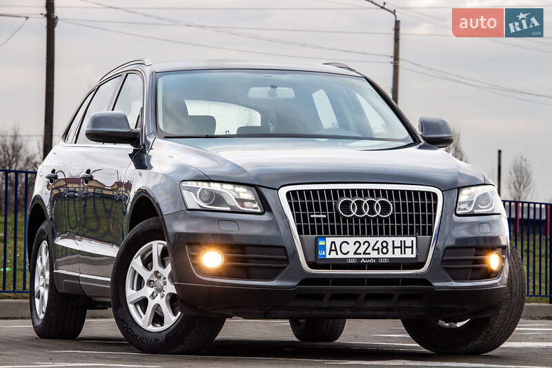 Внедорожник / Кроссовер Audi Q5 2009 в Нововолынске