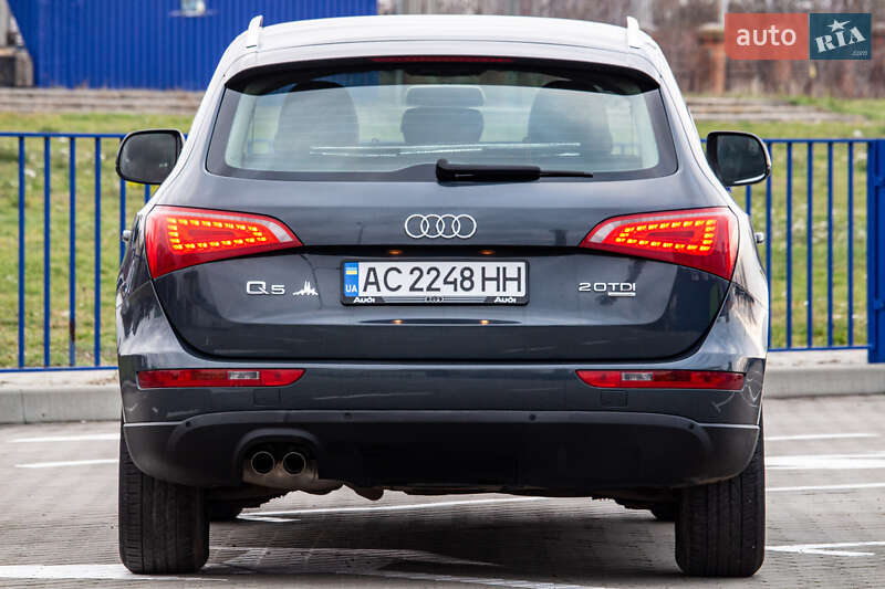 Внедорожник / Кроссовер Audi Q5 2009 в Нововолынске