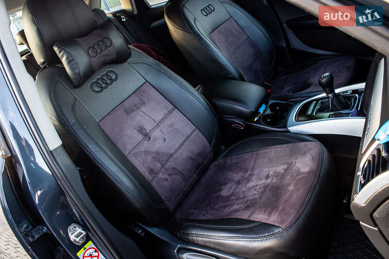 Внедорожник / Кроссовер Audi Q5 2009 в Нововолынске