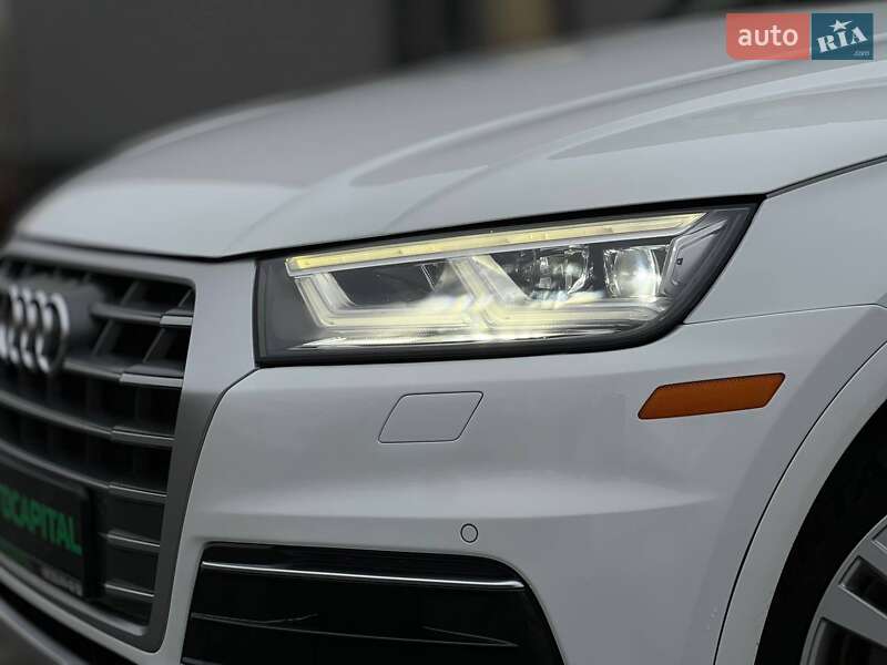 Внедорожник / Кроссовер Audi Q5 2017 в Киеве