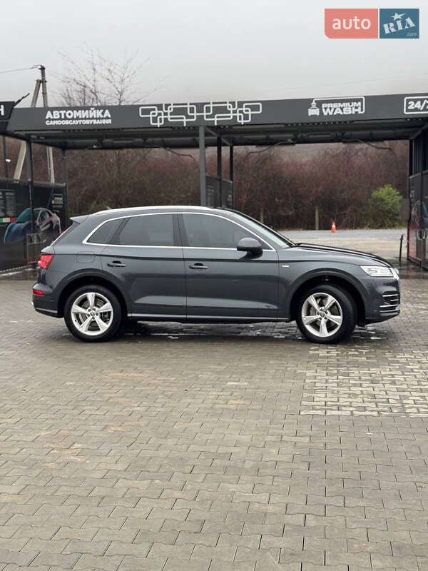 Позашляховик / Кросовер Audi Q5 2017 в Виноградові фото 6 Позашляховик / Кросовер Audi Q5 2017 в Виноградові