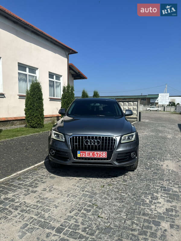 Позашляховик / Кросовер Audi Q5 2012 в Золочеві