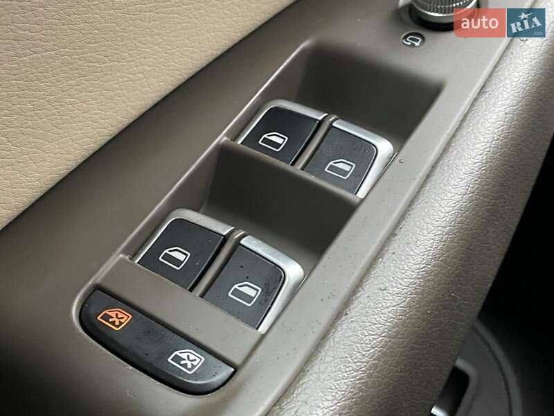 Позашляховик / Кросовер Audi Q5 2017 в Києві