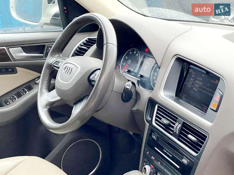 Позашляховик / Кросовер Audi Q5 2017 в Києві