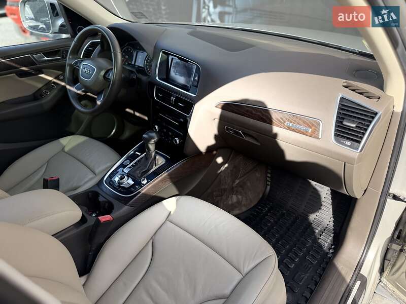 Внедорожник / Кроссовер Audi Q5 2015 в Львове