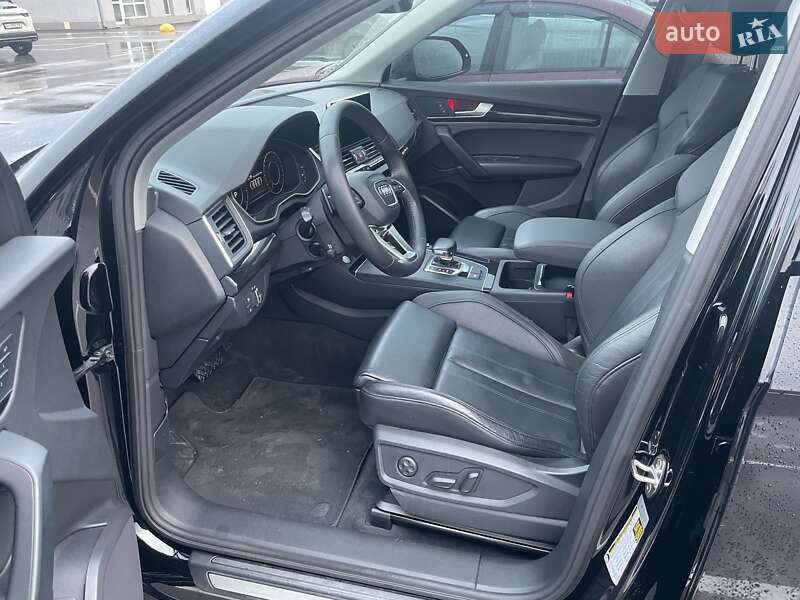 Позашляховик / Кросовер Audi Q5 2017 в Києві