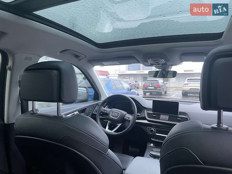 Позашляховик / Кросовер Audi Q5 2017 в Києві