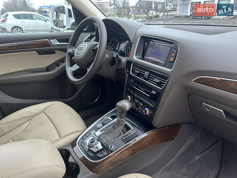 Внедорожник / Кроссовер Audi Q5 2015 в Дубно