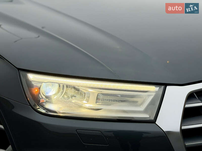 Позашляховик / Кросовер Audi Q5 2018 в Вінниці